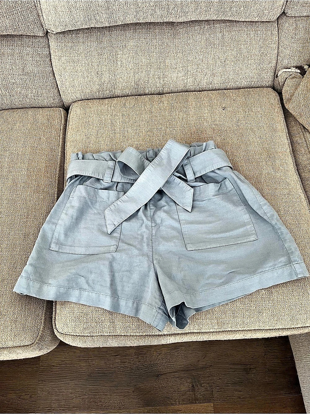 Lauren Conrad High Waist Shorts in Blue Size Large Like New
